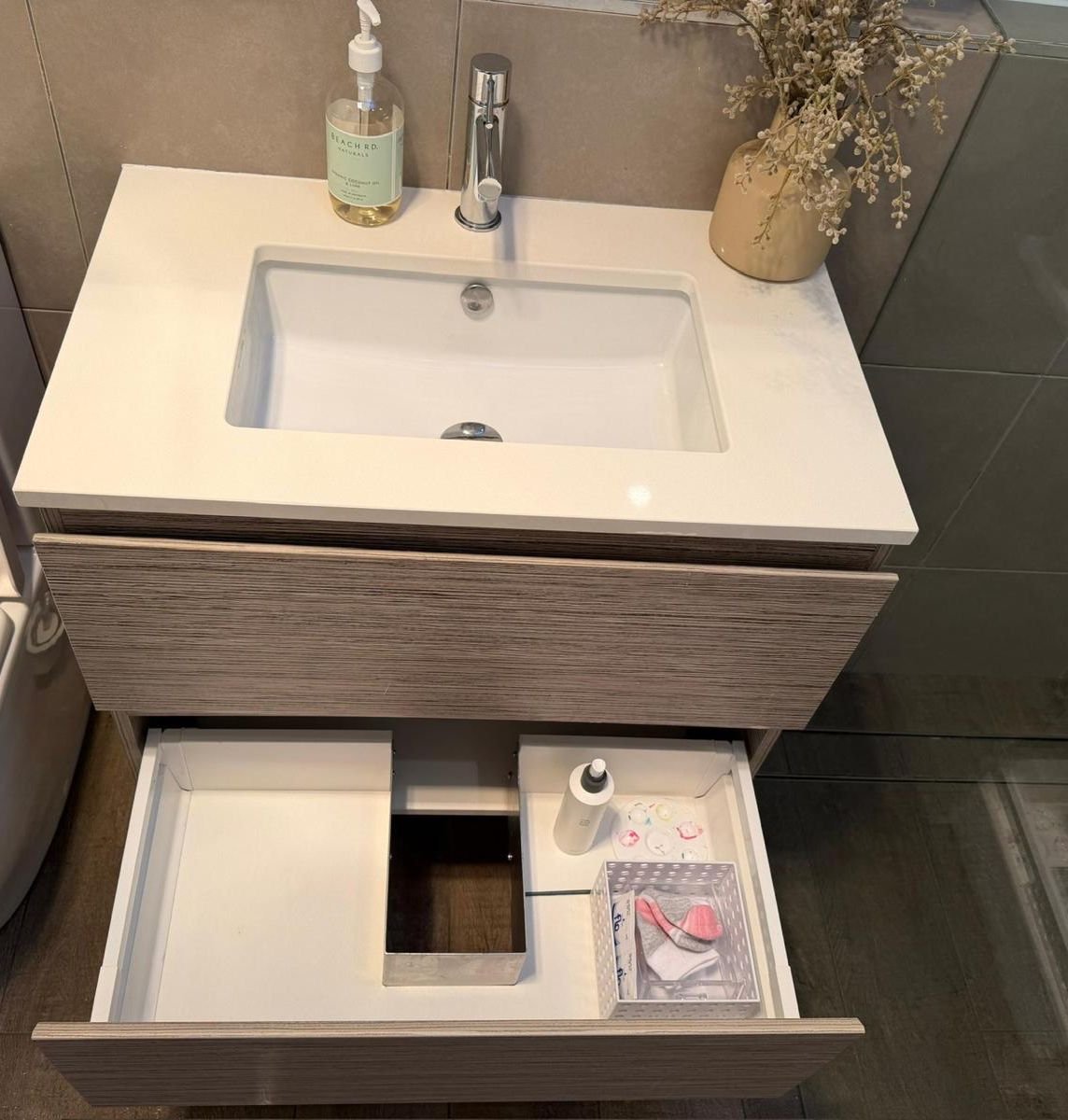 Toilet Sink after Viva Fresh domestic cleaning
